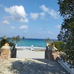 Iliopoulos Apartment