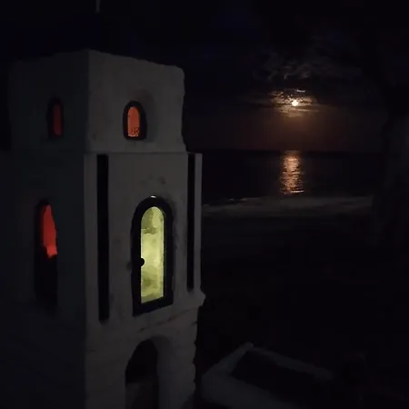 Iliopoulos Apartment Mourteri